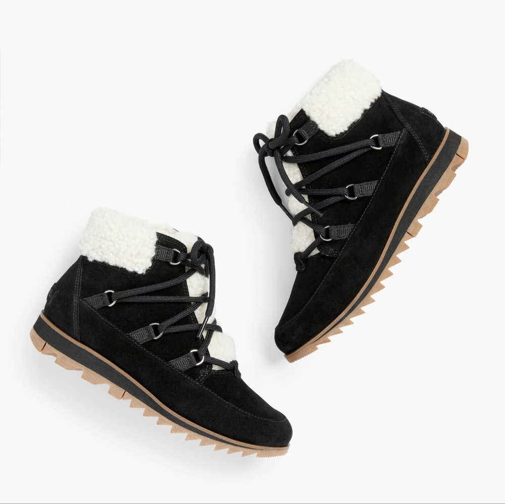 Sorel Harlow Sherpa Booties Size 9.5